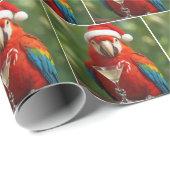 Christmas Parrot Holding a Cocktail Cadeaupapier (Rol Hoek)