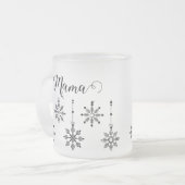 Christmas Snowflake Mama - bewerkbare Frosted Mok (Voorkant links)