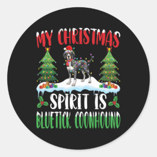 Christmas Spirit is een bluetick coonhound die een Ronde Sticker