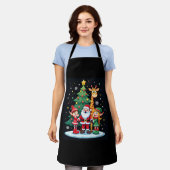 Christmas Squad Santa Giraffe Elf Dabbing Matching Schort (Gedragen)