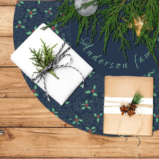 Christmas tree skirt, holly and snowflakes on blue kerstboom rok