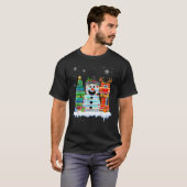 Christmas Tree Snowman Reindeer Book Stack Librari T-shirt (Voorkant volledig)