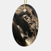 Christus aan het kruis. keramisch ornament (Links)