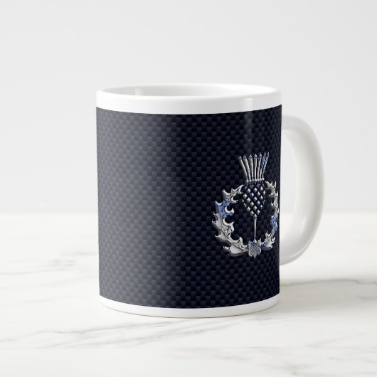 Chrome achtige koolstofvezel print Scottish Thistl Grote Koffiekop (Voorkant rechts)