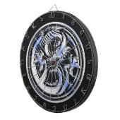 Chrome in Dragon badge on Carbon Fiber Print Dartbord (Voorkant Rechts)