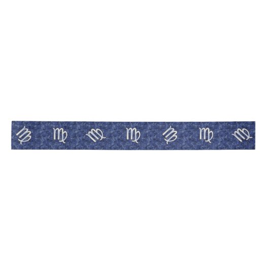 Chrome like Virgo Zodiac Sign on Blue Digital Camo Lint (Voorkant)