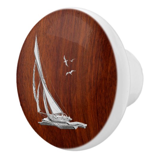 Chrome Sailing on Nautical Mahogany Grain Print Keramische Knop (Rechts)