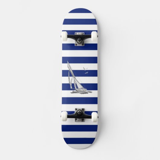 Chrome Sailing on Nautical Stripes Skateboard (Voorkant)