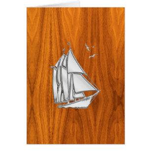 Chrome Silver als Sailboot op Teak Veneer