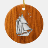 Chrome Silver als Sailboot op Teak Veneer Keramisch Ornament (Voorkant)