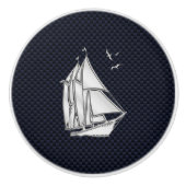 Chrome zeilboot op Navy Carbon Fiber Print Keramische Knop (Voorkant)