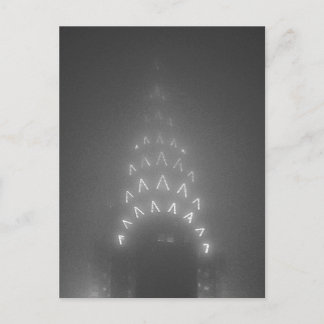 Chrysler Buiding in Fog Briefkaart