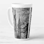 Chrysler Building Manhattan tall tall mug (Angle gauche)
