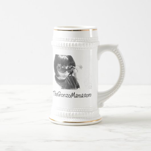 Chug-a-lug met The Gonzo Mama Bierpul (Rechts)