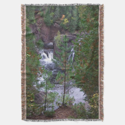 Chutes de cuivre lancer une couverture (devant Vertical)