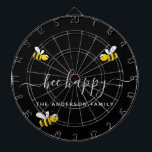 Cible De Fléchettes Abeille joyeux bourdonnement abeilles noir monogra<br><div class="desc">Décoré avec des bees jolies,  souriantes,  jaunes et noires. Un arrière - plan noir. Script en lettres blanches et texte : Soyez Heureux.  Personnalisez et ajoutez votre nom de famille.</div>