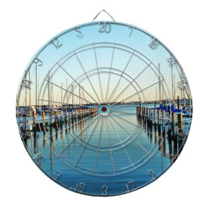 Cible De Fléchettes Bateaux à la marina par Shirley Taylor