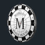 Cible De Fléchettes Blanc audacieux du noir | de monogramme de famille<br><div class="desc">Un panneau de dard orienté de monogramme pour célébrer votre famille ou votre prochaine réunion de famille.</div>