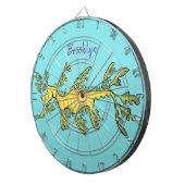 Cible De Fléchettes Caricature amusante de dragon de mer feuillu (Devant droit)