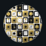 Cible de flechettes d'or rétro glamour<br><div class="desc">Qu'est-ce que le noir, le blanc et l'or partout ? C'est cette Cible de flechettes d'or rétro glamour. Le design moderne du milieu du siècle présente une grille d'images sophistiquées. On y trouve des motifs de mod, de starbursts, de martini glasses et d'impressionnistes sur des arrière - plans noirs, blancs...</div>