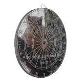 Cible De Fléchettes Écureuil regardant votre tableau de fléchettes (Devant gauche)