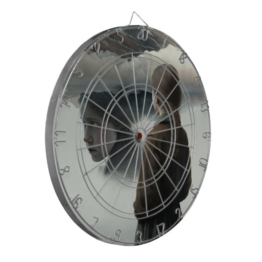 Cible De Fléchettes Fille avec des nuages (Devant gauche)