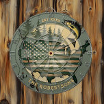 Cible De Fléchettes Fishing American Flag Personnalisé Nom de famille<br><div class="desc">Drapeau vert de forêt rustique américain et tableau de bord de pêche avec nom de famille personnalisé et date établie. Facile à ajouter votre propre texte. Cible de flechettes fait un grand cadeau pour le pêcheur dans votre vie. Les tons vert et beige. Parfait pour une grotte pour homme ou...</div>