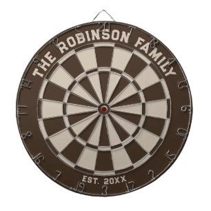 Cible De Fléchettes Foncé de famille Brown et beige avec fléchettes