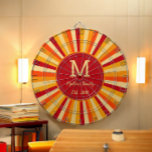 Cible De Fléchettes Jeu de famille Jaune Orange Retro Darboard<br><div class="desc">Retro Orange Jaune Famille Jaune Dartboard avec nom et monogramme.</div>
