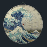 Cible De Fléchettes L'art japonais vintage, la grande vague de Hokusai<br><div class="desc">36 Vues du Mont Fuji : La Grande Vague au large de la côte de Kanagawa par Katsushika Hokusai de la période Edo, c. 1830. Illustration marine d'art vintage asiatique avec un paysage maritime d'énormes vagues de marée s'écrasant avec des bateaux de gens et le Mont Fuji au loin. Bien...</div>