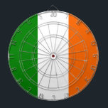 Cible De Fléchettes Le drapeau de l'Irlande<br><div class="desc">Le drapeau de l'Irlande est fait de lignes vertes,  blanches et oranges. C'est un grand cadeau pour ceux qui aiment l'Irlande ou ont un héritage irlandais. Cette conception est également disponible sur beaucoup d'autres produits pour que vous choisissiez de.</div>