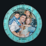 Cible De Fléchettes Maison Rustique Blue Wood Beach Nom de famille Pho<br><div class="desc">Tableau de bord personnalisé pour les fêtes de famille à la maison de plage.Ajouter photo de famille,  nom de famille et établi année à la table de fléchettes rustique avec un arrière - plan de texture de bois bleu côtier.</div>