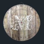 Cible De Fléchettes Monogramme en bois rustique<br><div class="desc">Photographie détaillée de vieilles planches patinées sur un quai. Montre le grain de bois, les noeuds et le vieillissement dans ces belles planches qui ont été exposées au soleil, à l'humidité et au sel pendant de nombreuses années. Ajoutez un monogramme personnalisé dans un look Lacy patiné et vous avez l'élégance...</div>