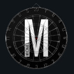 Cible De Fléchettes Monogramme et nom personnalisés modernes<br><div class="desc">Conception moderne Monogramme avec lettre monogramme personnalisée "M" et nom dans le style moderne sans serif police style.

Un cadeau parfait pour lui,  un cadeau de fête des pères et plus encore.</div>