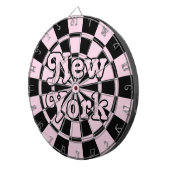 Cible De Fléchettes NEW YORK Rétro Moderne Rose Clair et Noir (Devant droit)
