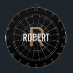 Cible De Fléchettes Nom de monogramme en or noir moderne<br><div class="desc">Tableau de fléchettes noir moderne avec un nom blanc et monogramme d'or. Personnalisez avec le nom et l'initiale.</div>