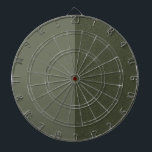 Cible De Fléchettes Panneau de fléchettes vert mousse à tonalité fract<br><div class="desc">Ajoutez un contraste audacieux et un impact élégant à votre prochain événement avec ce tableau de fléchettes vert mousse à deux tons, où une moitié possède une finition mate moderne et l'autre, un effet de bruit texturé gritté. Que vous planifiez une fête d'anniversaire, une réception de mariage, une fête religieuse...</div>
