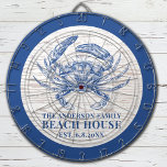 Cible De Fléchettes Plage de crabe côtier Maison de bois rustique Nom<br><div class="desc">Ce tableau présente un crabe bleu vintage avec votre nom de famille sur un arrière - plan en bois blanchi à la fausse peau. Customisez avec votre nom de famille et date établie pour en faire votre propre maison de plage de ping pong paddles. Il y a également un set...</div>