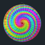 Cible De Fléchettes Rétro hippie de colorant de cravate psychédélique<br><div class="desc">Caractéristiques de conception ce super de cible un arc-en-ciel lumineux et tourbillonnant de couleurs dans un motif teint noué. C'est un amusement,  rétro conception pour les hippies/bohémiens pacifiques qui aiment les années 1960,  les années 1970 et la couleur psychédélique.</div>