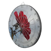 Cible De Fléchettes Roses rouges contre un ciel bleu vif (Devant droit)