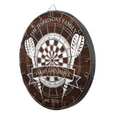 Cible De Fléchettes Rustic Wood Famille Nom personnalisé Mariage (Devant droit)