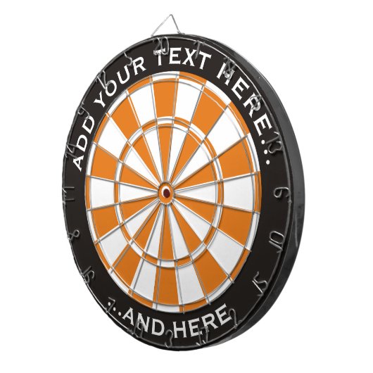 Cible De Fléchettes Tableau noir et orange avec texte personnalisé (Devant droit)