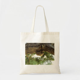 Cicada shell. Het was haast. Tote Bag