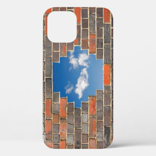 Ciel à travers un trou dans un mur de brique Coque