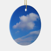 Ciel bleu clair et nuages blancs Ornement de Noël (Droite)