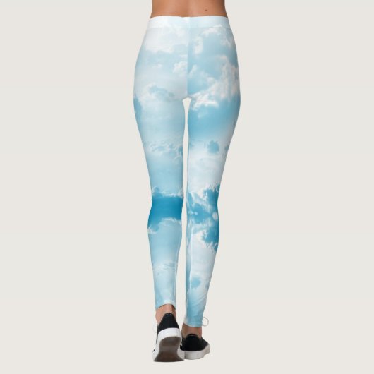 Ciel bleu et leggings nuageux (Dos)