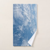 Ciel bleu nuages blancs (Serviette à main)