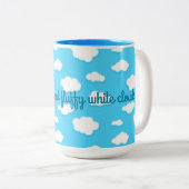 ciel de nuages bleus et blancs moelleux - mug (Devant droit)