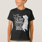 Cigar en Hondenliefhebber Cigars to Smoke and Pet T-shirt (Voorkant)