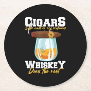Cigars lossen de meeste van mijn problemen op ronde kartonnen onderzetter